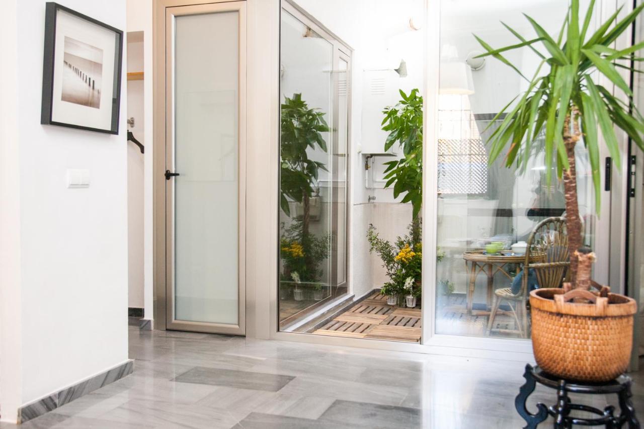 Beautiful Silent Apartment Private Parking Севілья Екстер'єр фото